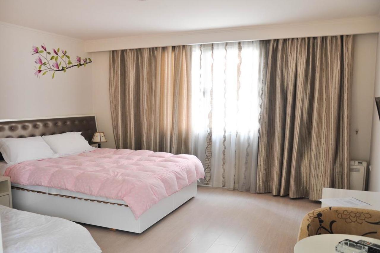 Select City Center Hotel Tirana Kültér fotó