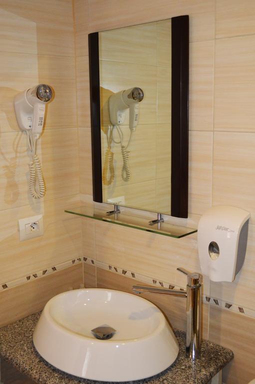 Select City Center Hotel Tirana Szoba fotó