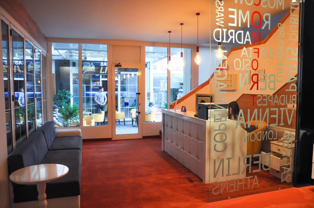 Select City Center Hotel Tirana Kültér fotó